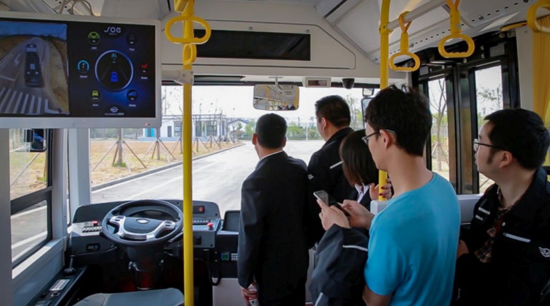 Ônibus sem motorista? Já é realidade em Curitiba